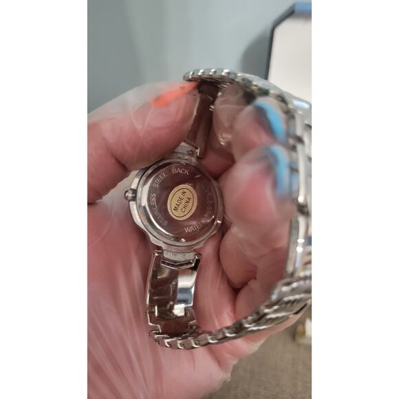 Geneva His & Hers Silver Tone Watch Set Blue Face NIB Vintage Couple Gift Boxed - Picture 3 of 7